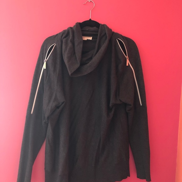 Michael Kors Sweater - Picture 2 of 8